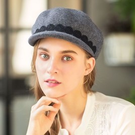 Classic Fashion Casual Wool Autumn Winter Warm-Keeping Octagonal Cap with Delicate Lace Decoration for Women