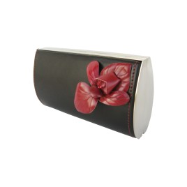 Wild orchid clutch